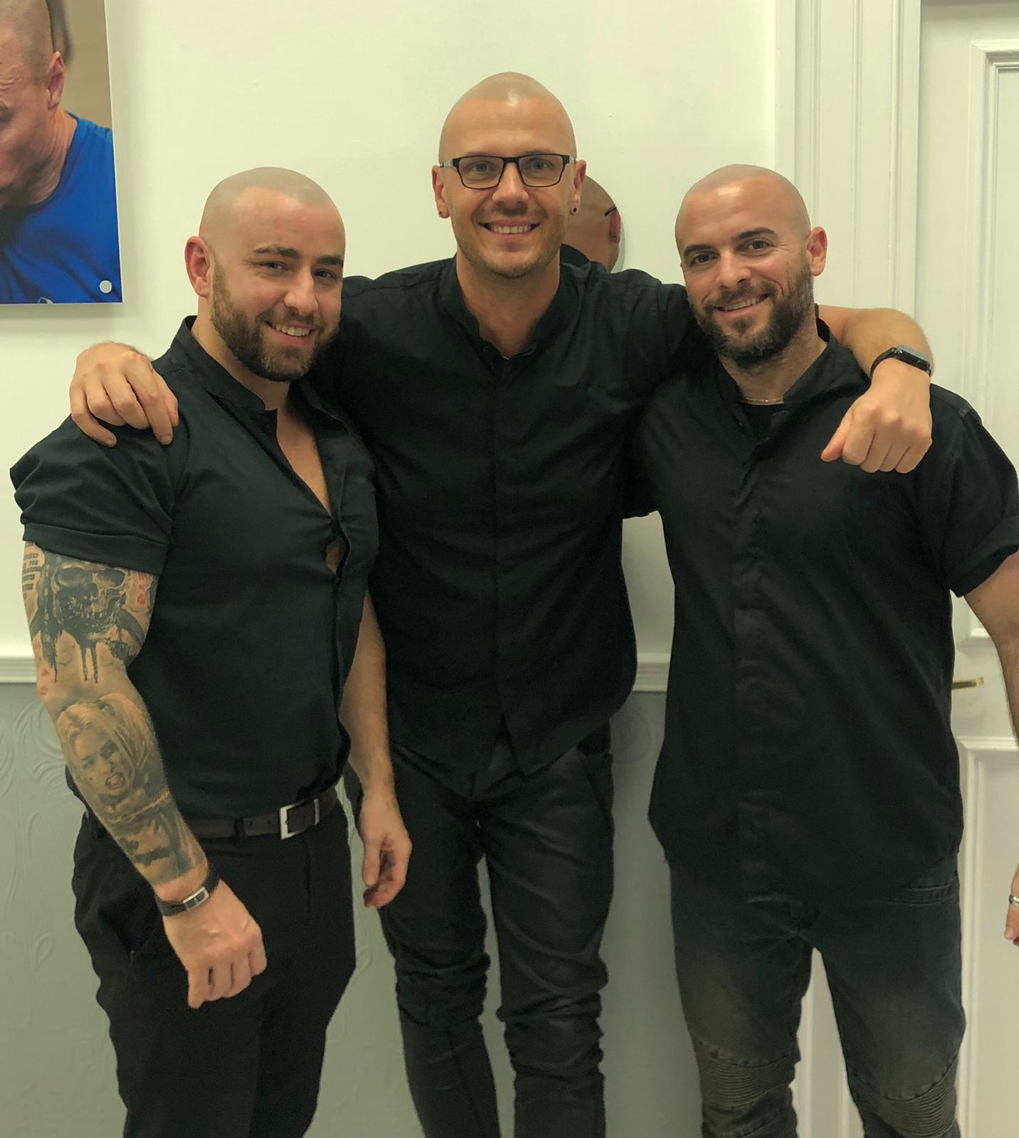 אורי עם המדריכים בהכשרה באנגליה